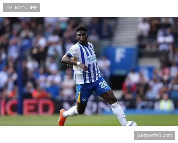 布莱顿巴莱巴长传突破曼联防线 拉沃尔佩体系应用实例 布莱顿巴莱巴长传突破曼联防线 拉沃尔佩体系应用实例